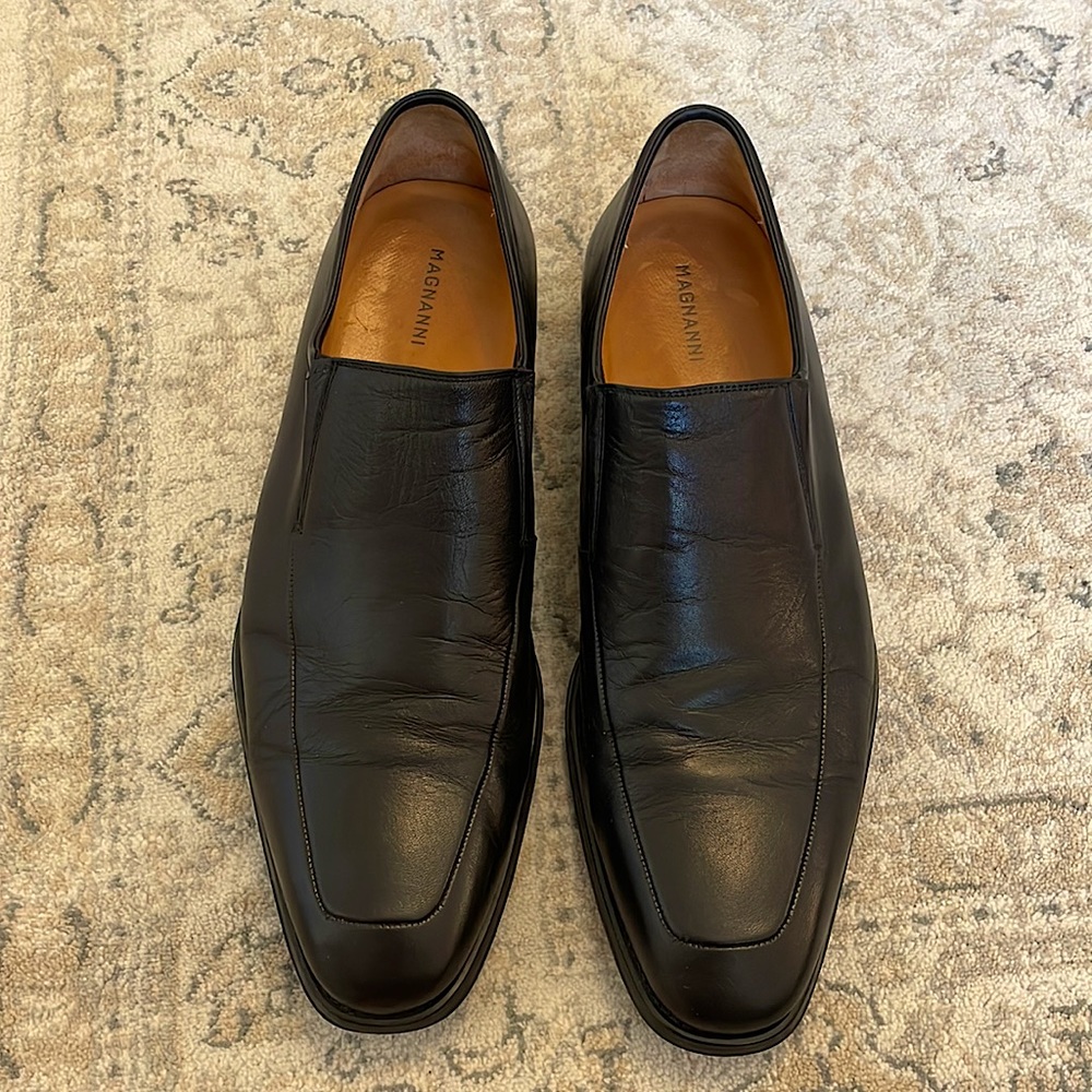 Magnanni Black Men’s Loafers